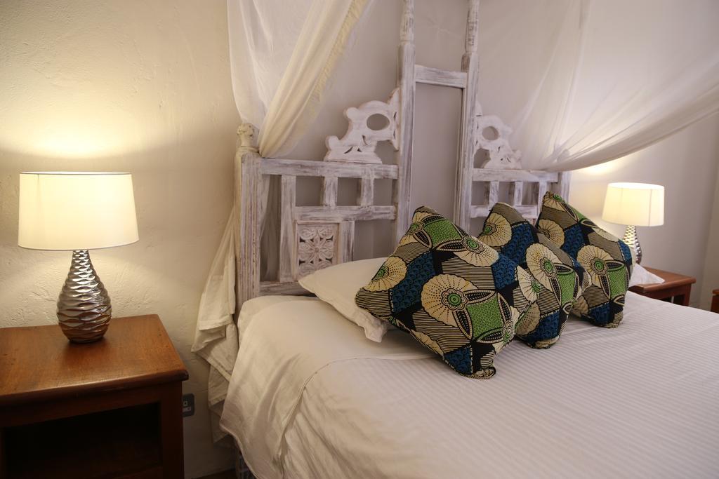 Hotel Wildebeest Eco Camp à Nairobi Extérieur photo